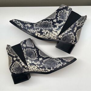 Marc Fisher Yale Pointed Chelsea Bootie reptile snake leather boot black white 9